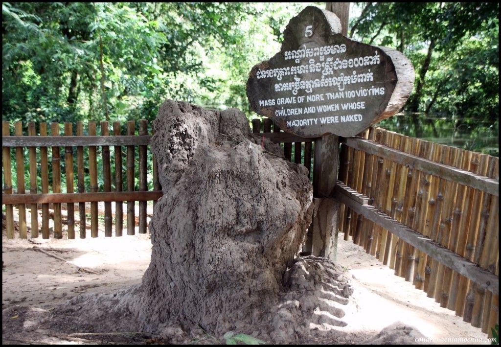 Choeung Ek Killing Fields Phnom Penh Camboya